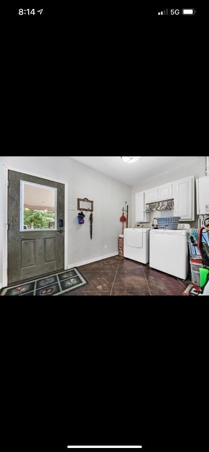 Ferienwohnung Little House On The Corner Livingston Exterior foto